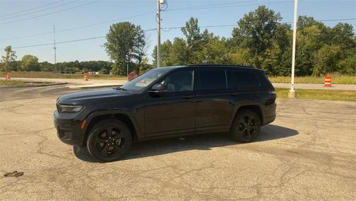 2023 Jeep Grand Cherokee L Altitude