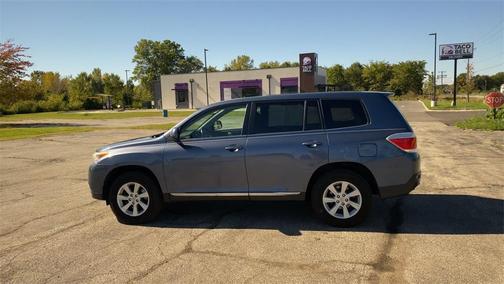 2013 Toyota Highlander SE