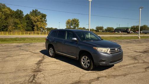 2013 Toyota Highlander SE