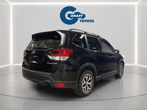 Crystal Black Silica 2023 Subaru Forester Premium