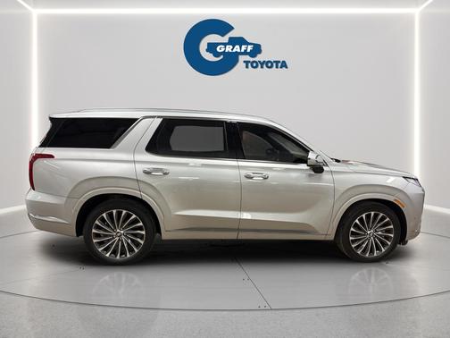 Typhoon Silver 2023 Hyundai PALISADE Calligraphy