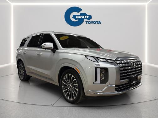 Typhoon Silver 2023 Hyundai PALISADE Calligraphy