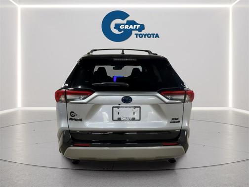 2024 Toyota RAV4 Hybrid SE