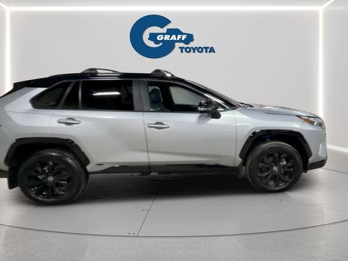 2024 Toyota RAV4 Hybrid SE