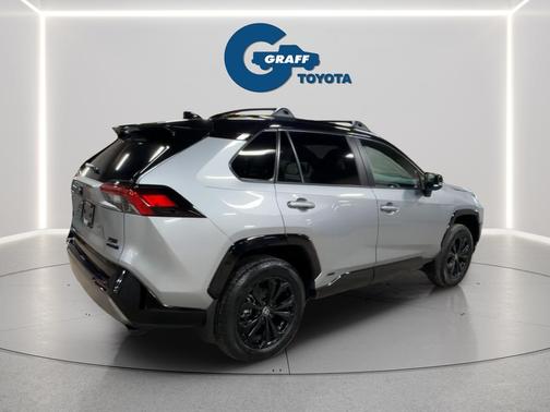 2024 Toyota RAV4 Hybrid SE