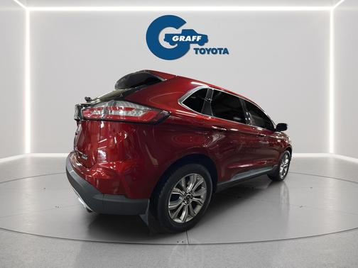 RUBY RED METALLIC TINTED CC 2019 Ford Edge Titanium