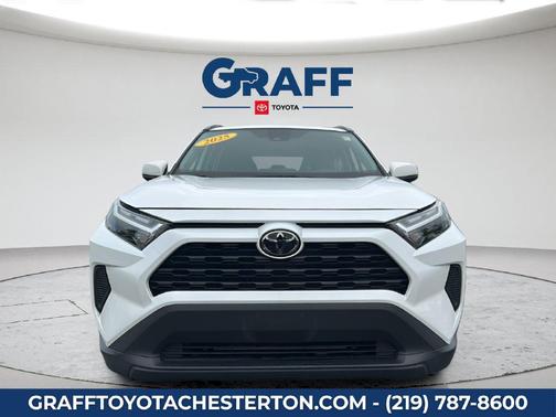 Ice Cap 2025 Toyota RAV4 XLE