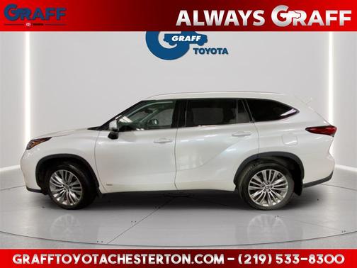 2023 Toyota Highlander Hybrid Platinum