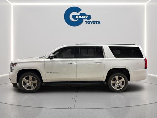 Iridescent Pearl Tricoat 2018 Chevrolet Suburban LT