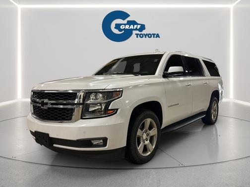 Iridescent Pearl Tricoat 2018 Chevrolet Suburban LT