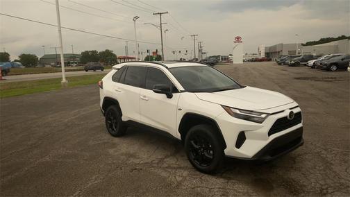 2022 Toyota RAV4 XLE