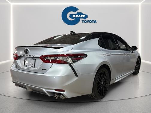 Celestial Silver Metallic/Midnight Black Metallic 2023 Toyota Camry XSE