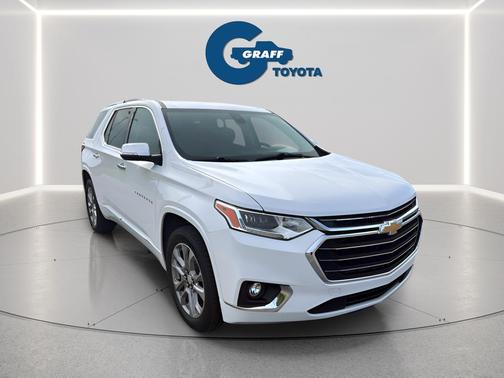 Summit White 2018 Chevrolet Traverse Premier