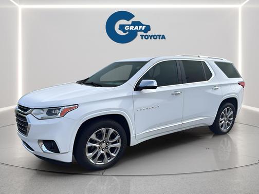Summit White 2018 Chevrolet Traverse Premier