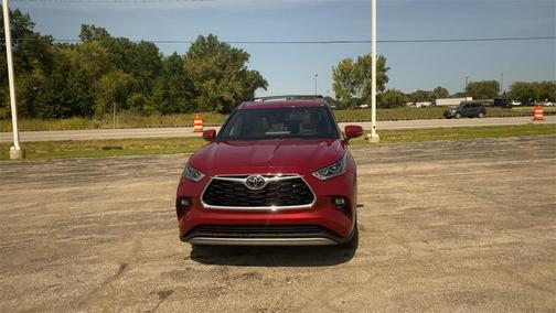 2025 Toyota Highlander Platinum