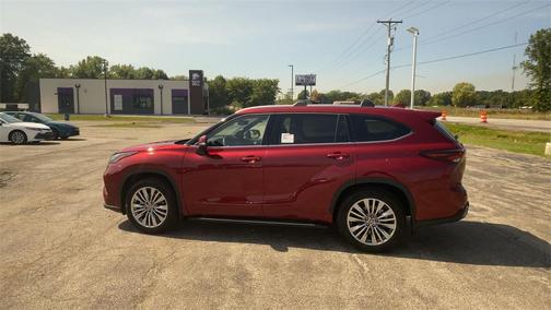 2025 Toyota Highlander Platinum