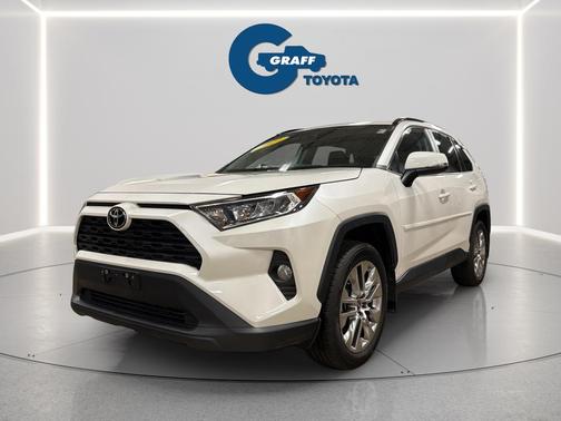 Blizzard Pearl 2021 Toyota RAV4 XLE Premium