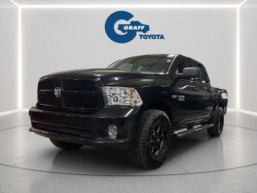 Brilliant Black Crystal Pearlcoat 2017 RAM 1500 Express