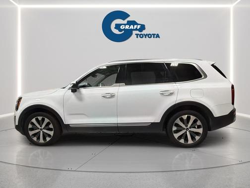 Glacial White Pearl 2022 Kia Telluride S