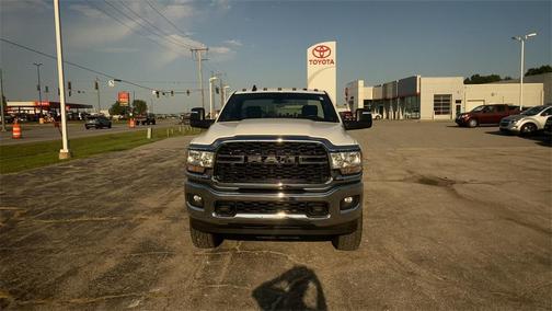 2024 RAM 2500 Tradesman Regular Cab 4x4 8' Box