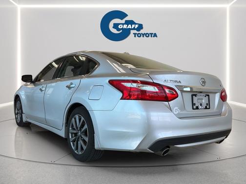 Brilliant Silver 2016 Nissan Altima 2.5 SL