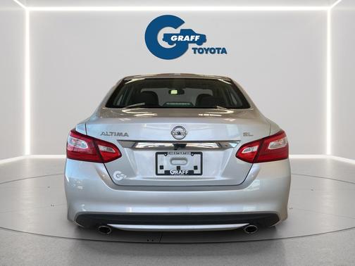 Brilliant Silver 2016 Nissan Altima 2.5 SL