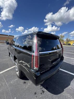2020 Cadillac Escalade ESV Luxury