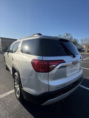 2018 GMC Acadia SLE-2