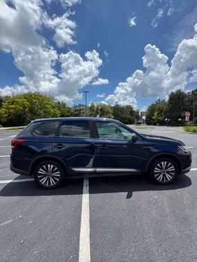 2019 Mitsubishi Outlander ES