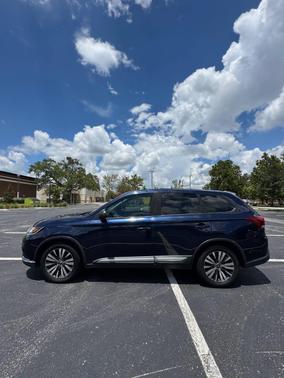 2019 Mitsubishi Outlander ES