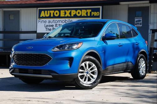 2020 Ford Escape SE