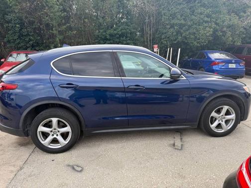 2018 Alfa Romeo Stelvio Base