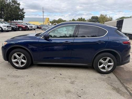 2018 Alfa Romeo Stelvio Base
