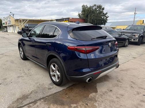 2018 Alfa Romeo Stelvio Base