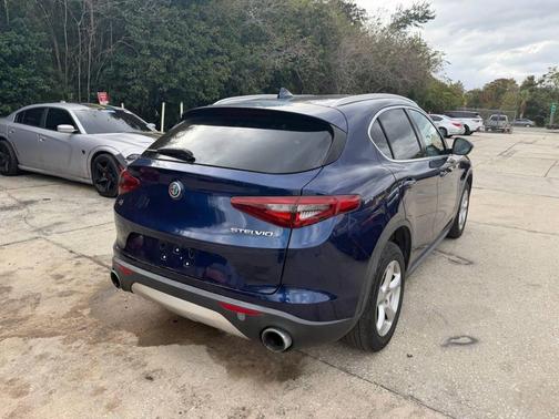 2018 Alfa Romeo Stelvio Base