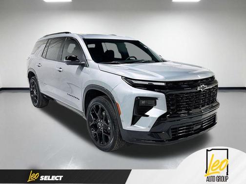 Sterling Gray Metallic 2024 Chevrolet Traverse RS
