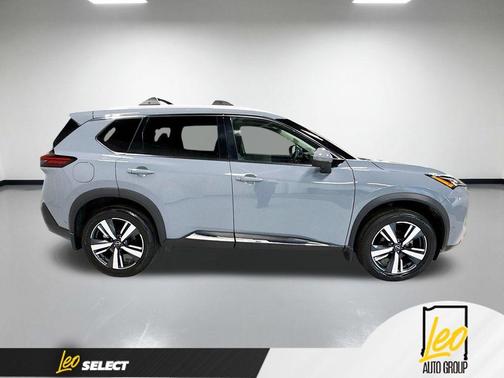 Boulder Gray Pearl 2023 Nissan Rogue SL