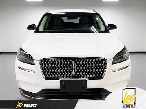 White Metallic 2022 Lincoln Corsair Standard