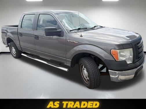 Gray 2010 Ford F-150 XL SuperCrew