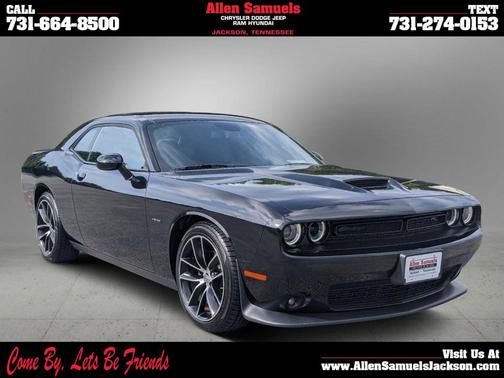 Photo 1 of 30 of 2019 Dodge Challenger R/T