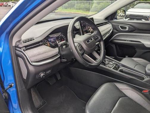 2022 Jeep Compass Latitude Lux 4x4