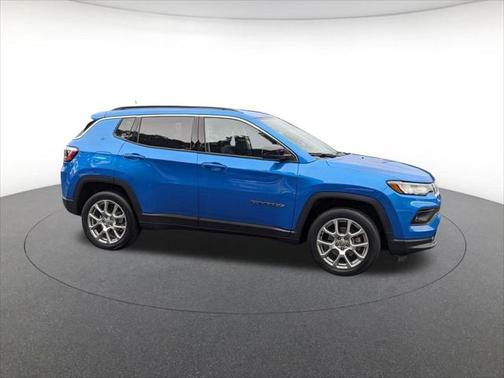 2022 Jeep Compass Latitude Lux 4x4