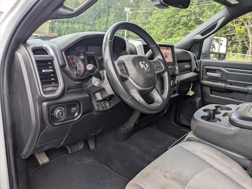 2024 RAM 3500 Big Horn Crew Cab 4x4 8 Box
