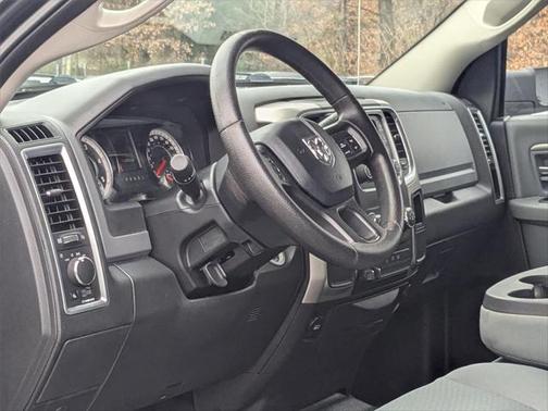 2017 RAM 2500 SLT Crew Cab 4x4 64' Box