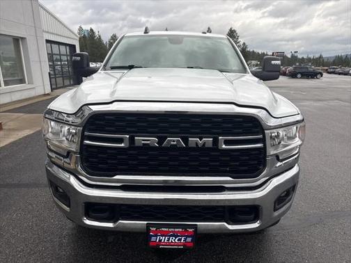 2024 RAM 2500 Big Horn Crew Cab 4x4 8 Box