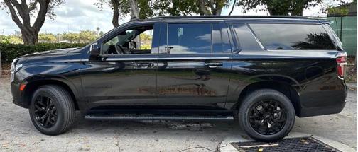 Black 2022 Chevrolet Suburban 4WD Z71