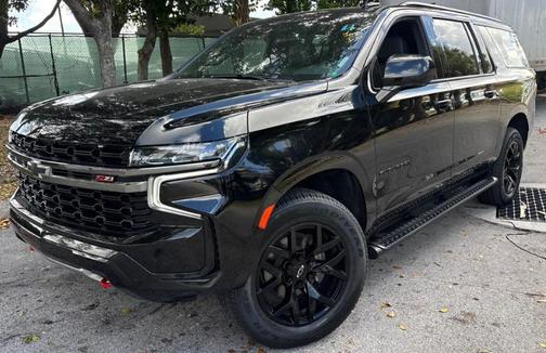 Black 2022 Chevrolet Suburban 4WD Z71