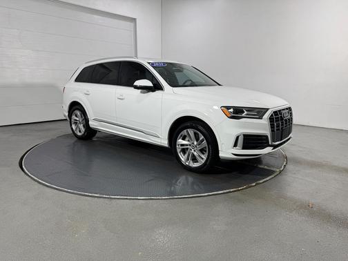 2021 Audi Q7 45 Premium Plus