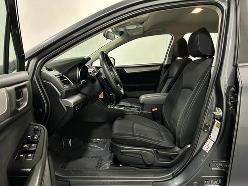 2019 Subaru Outback 2.5i