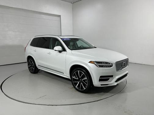 2022 Volvo XC90 Recharge Plug-In Hybrid T8 Inscription Expression 7 Passenger